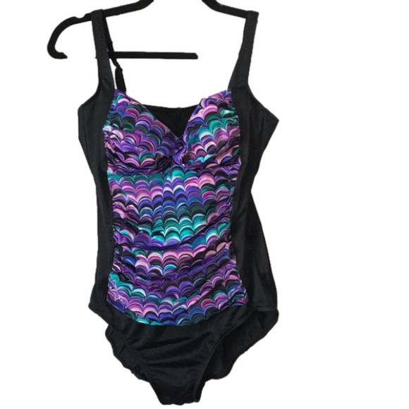 croft & barrow Other - Croft & Barrow one piece swim suit bathing suit with ruching. Size 14.